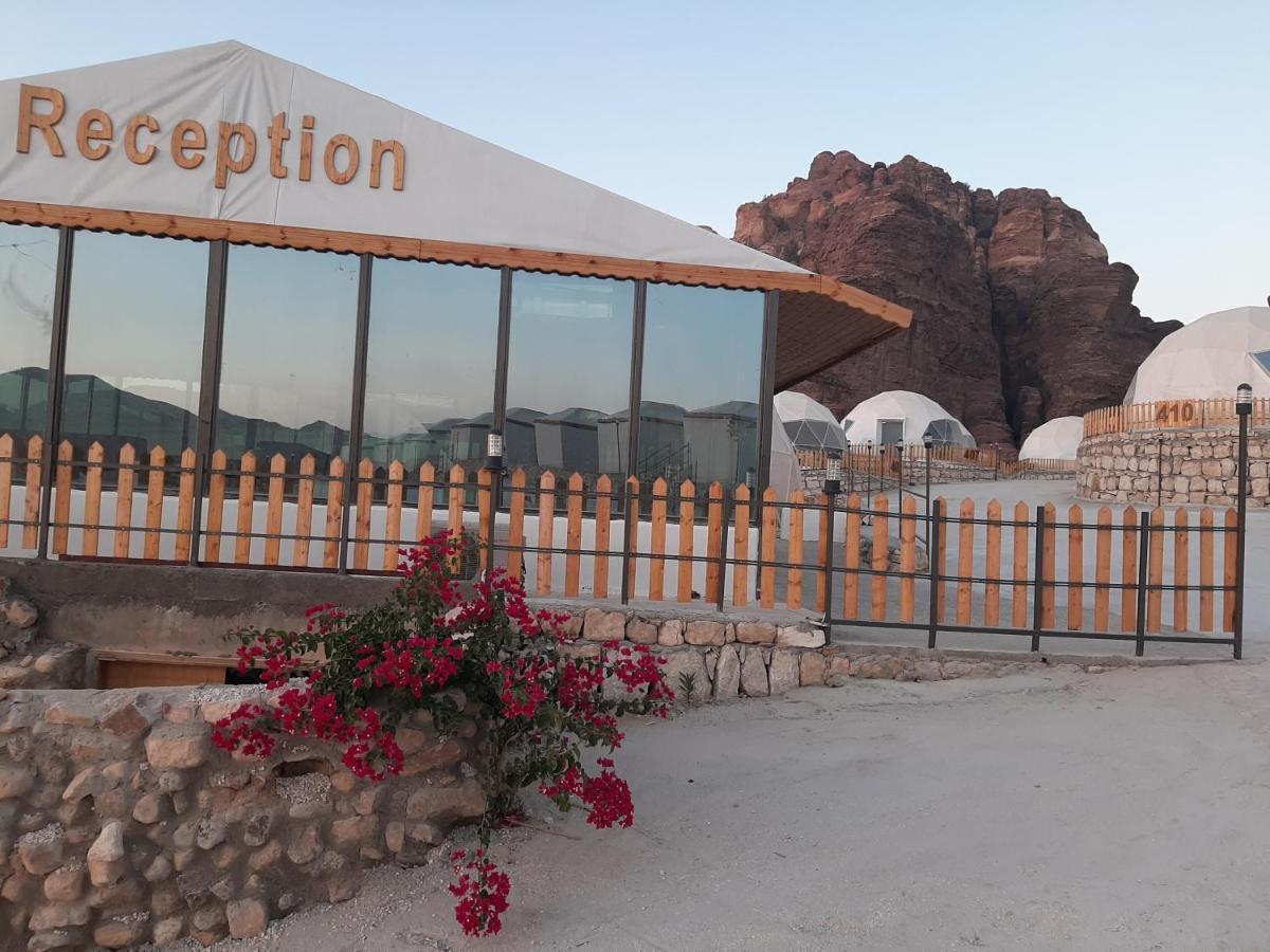 Hotel The Rock Camp Petra Wadi Musa Exterior foto