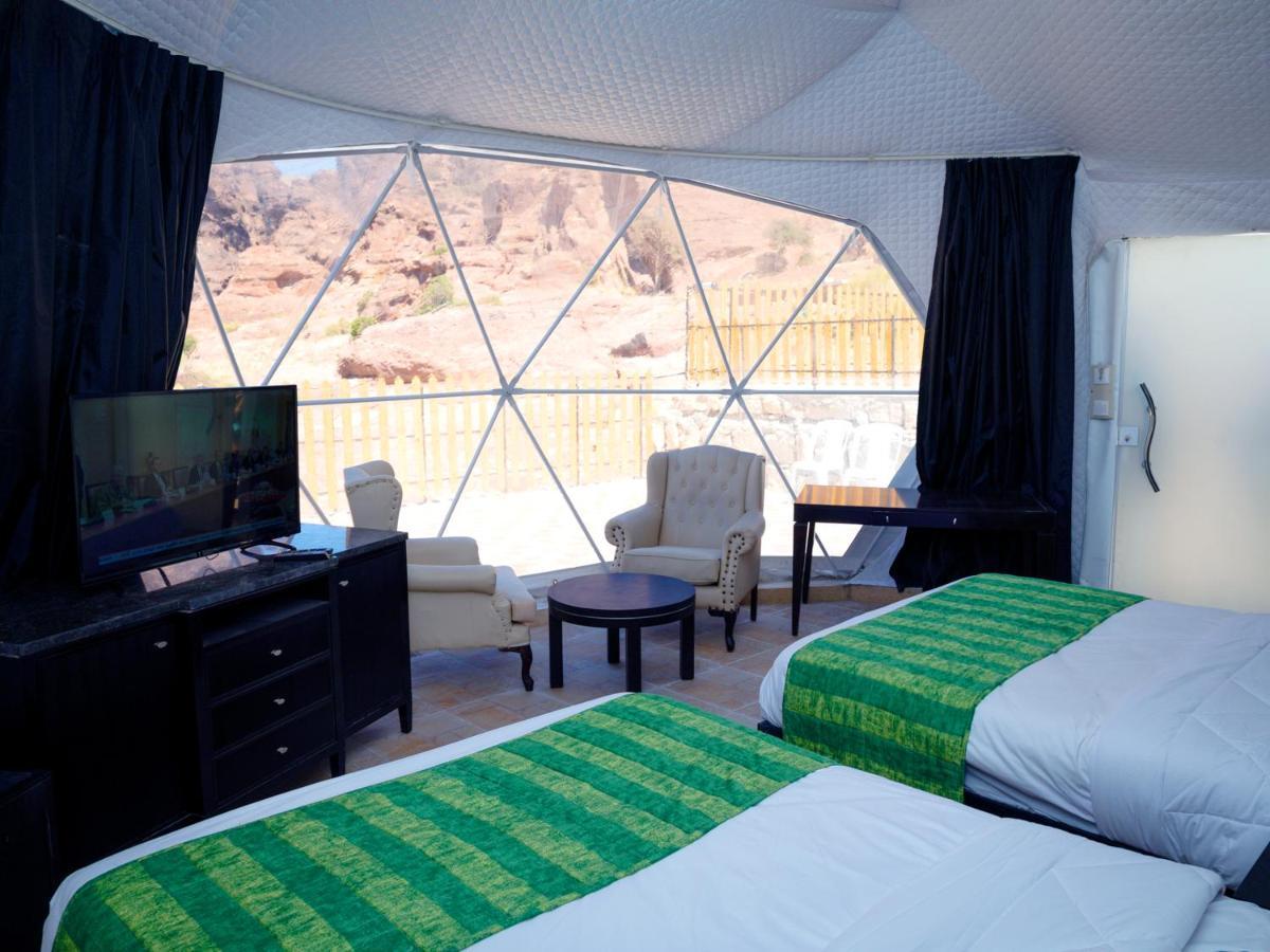 Hotel The Rock Camp Petra Wadi Musa Exterior foto